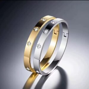 Three Diamond Titanium Euro-American Snap Bracelet