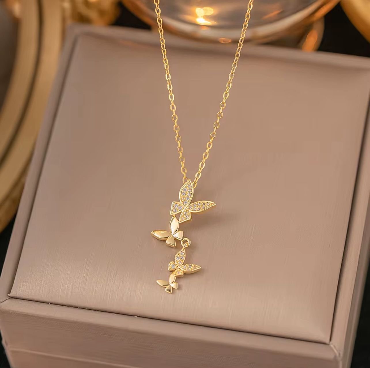 Luxury 18K Gold Plated Zircon Four Butterflies Pendant Necklace