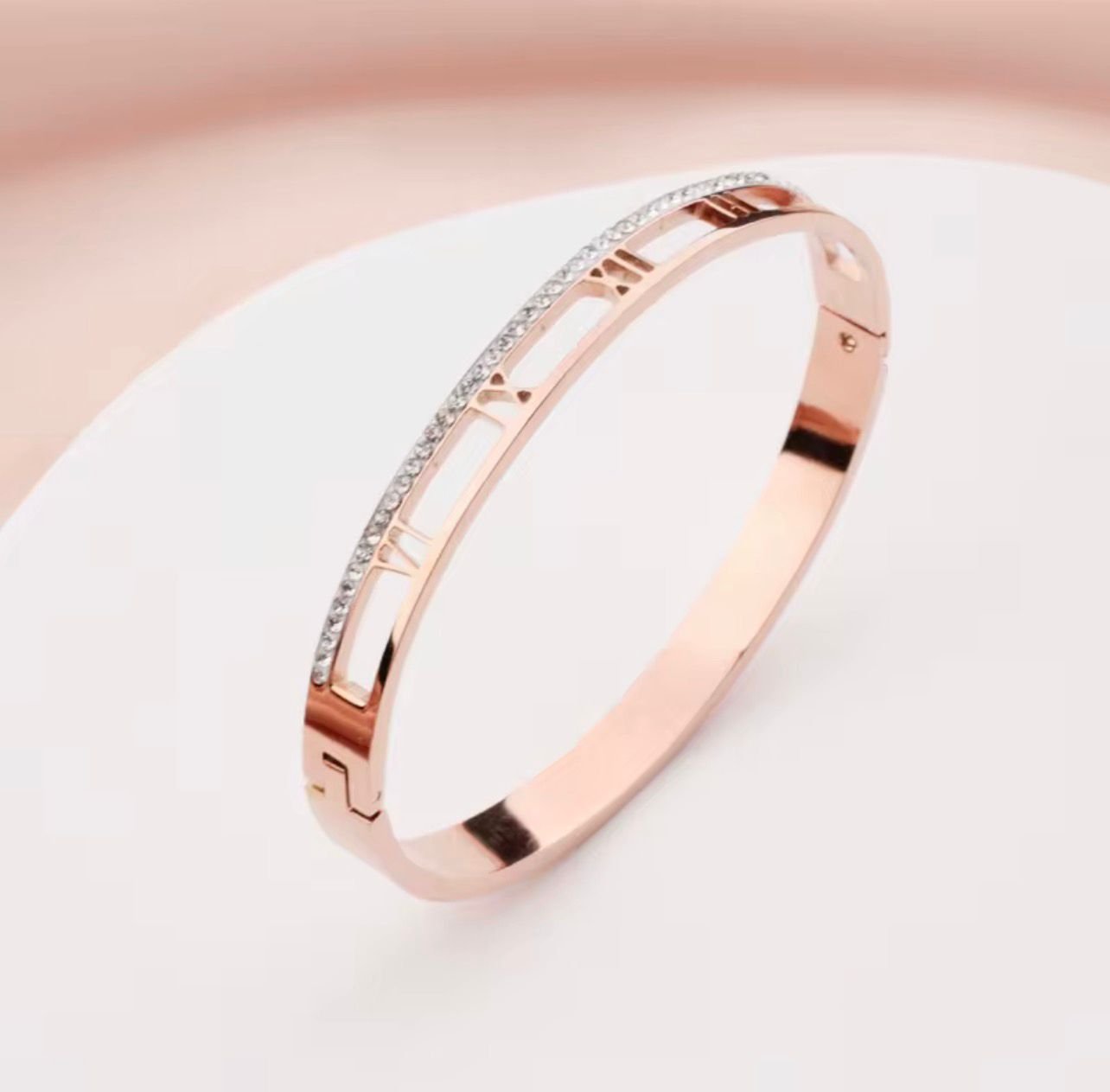 18K Rose Gold 18K Gold Plated Roman numerals bangle with Zircon